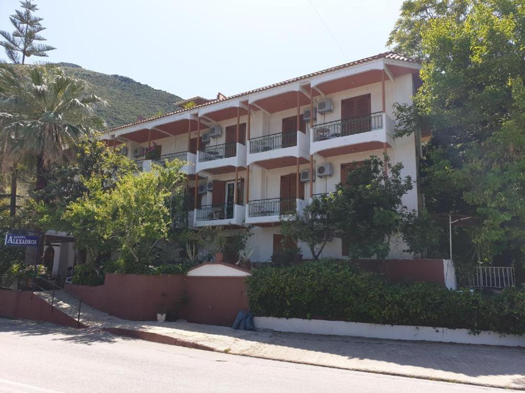 Alexandros B Nikiana Exterior photo
